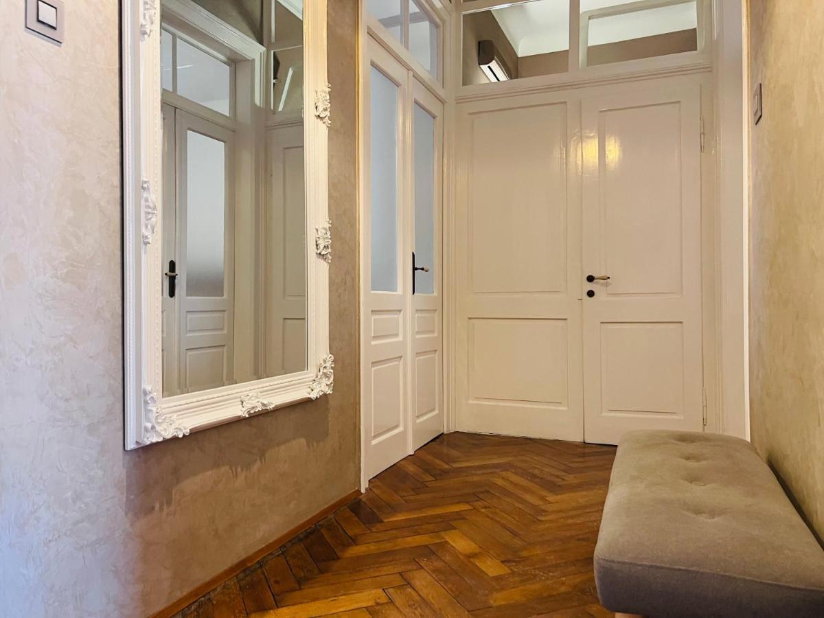 Apartment For Special Getaway Rose PUY Eksteriør bilde