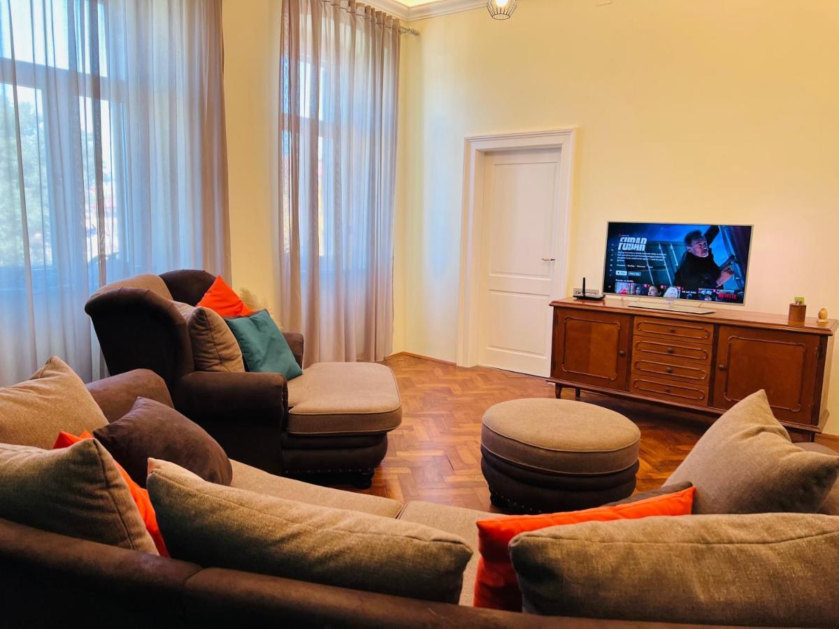 Apartment For Special Getaway Rose PUY Eksteriør bilde
